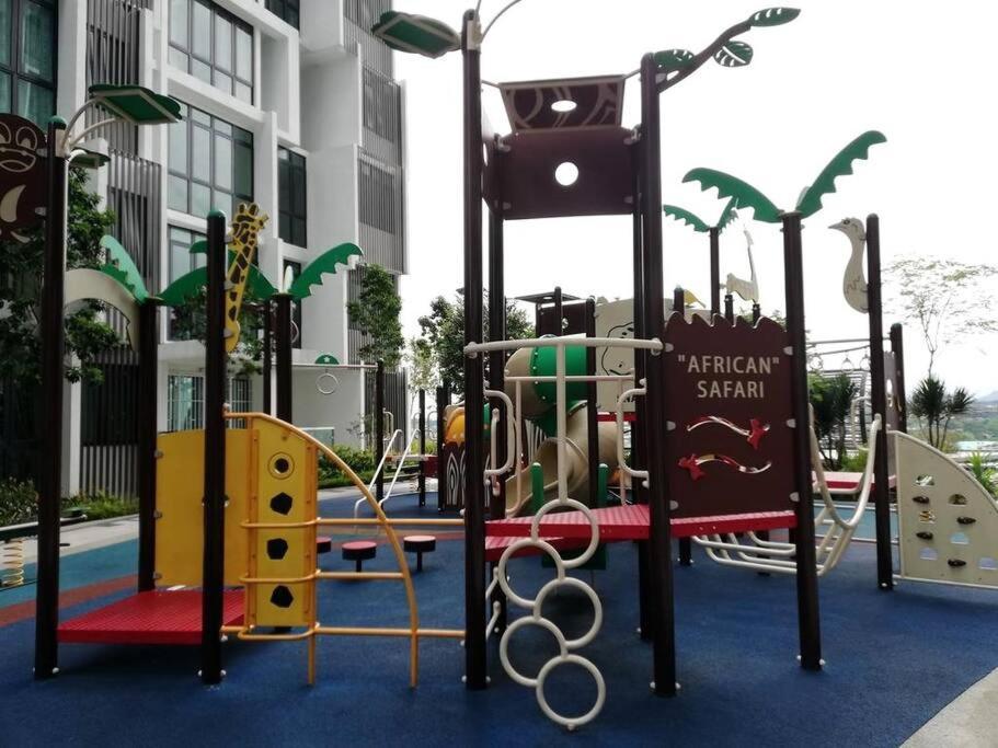 H2O Retreat Studio Home 5Min To Lrt By Premium Stay Petaling Jaya Luaran gambar